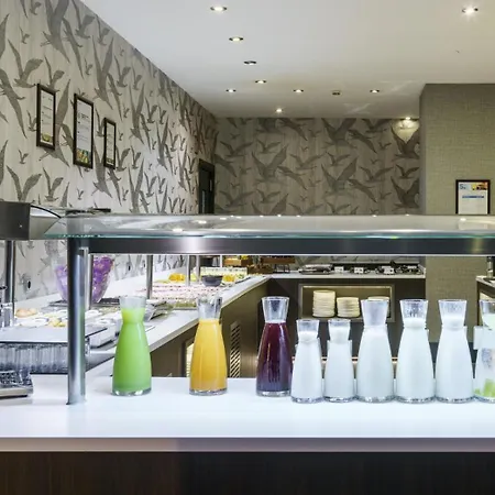 Hotel Ilunion Bilbao