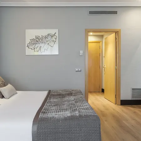 Hotel Ilunion 3*